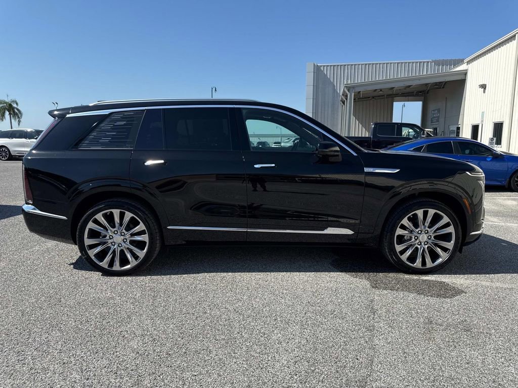 New 2026 Cadillac Vistiq Premium Luxury w/ LPO, Floor Liner Package image 32