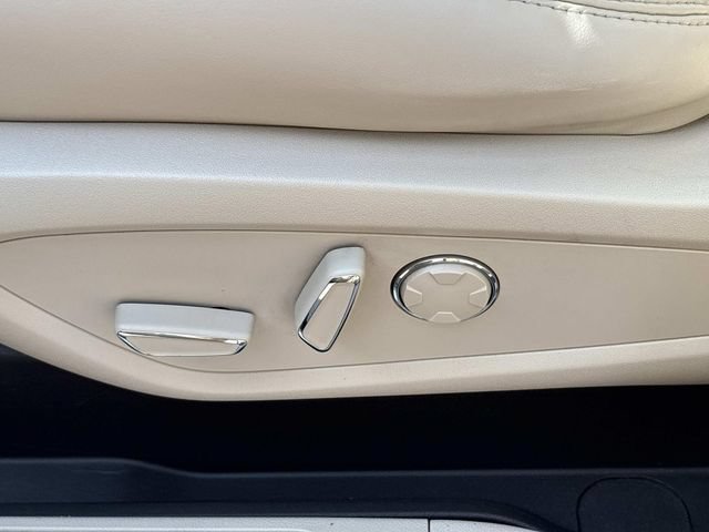 Used 2018 Lincoln MKC Reserve FWD image 28