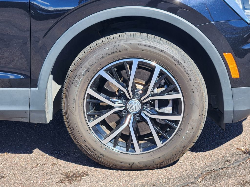 Used 2021 Volkswagen Tiguan SE image 29