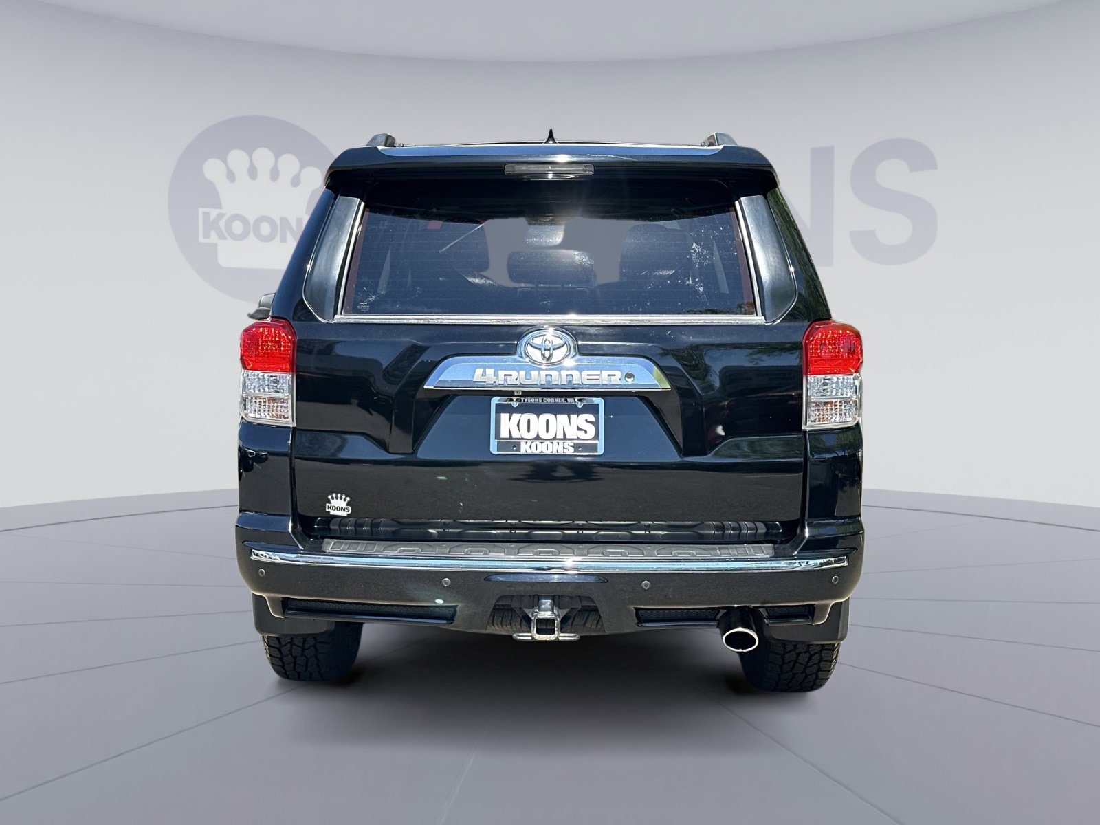 Used 2011 Toyota 4Runner SR5 AWD/4WD image 17