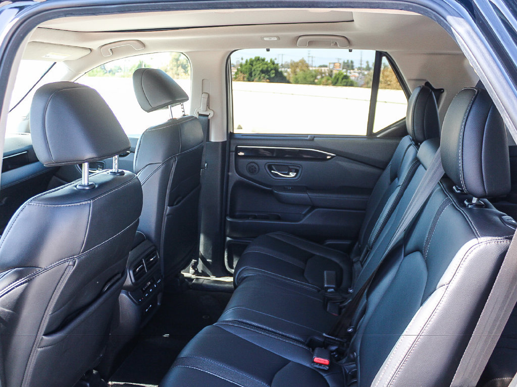 Certified 2025 Honda Pilot Touring image 19