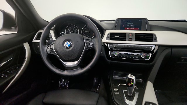 Used 2018 BMW 320i xDrive Sedan AWD/4WD image 52
