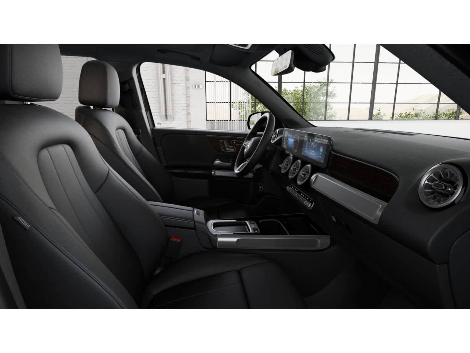 New 2026 Mercedes-Benz GLB 250 4MATIC image 3