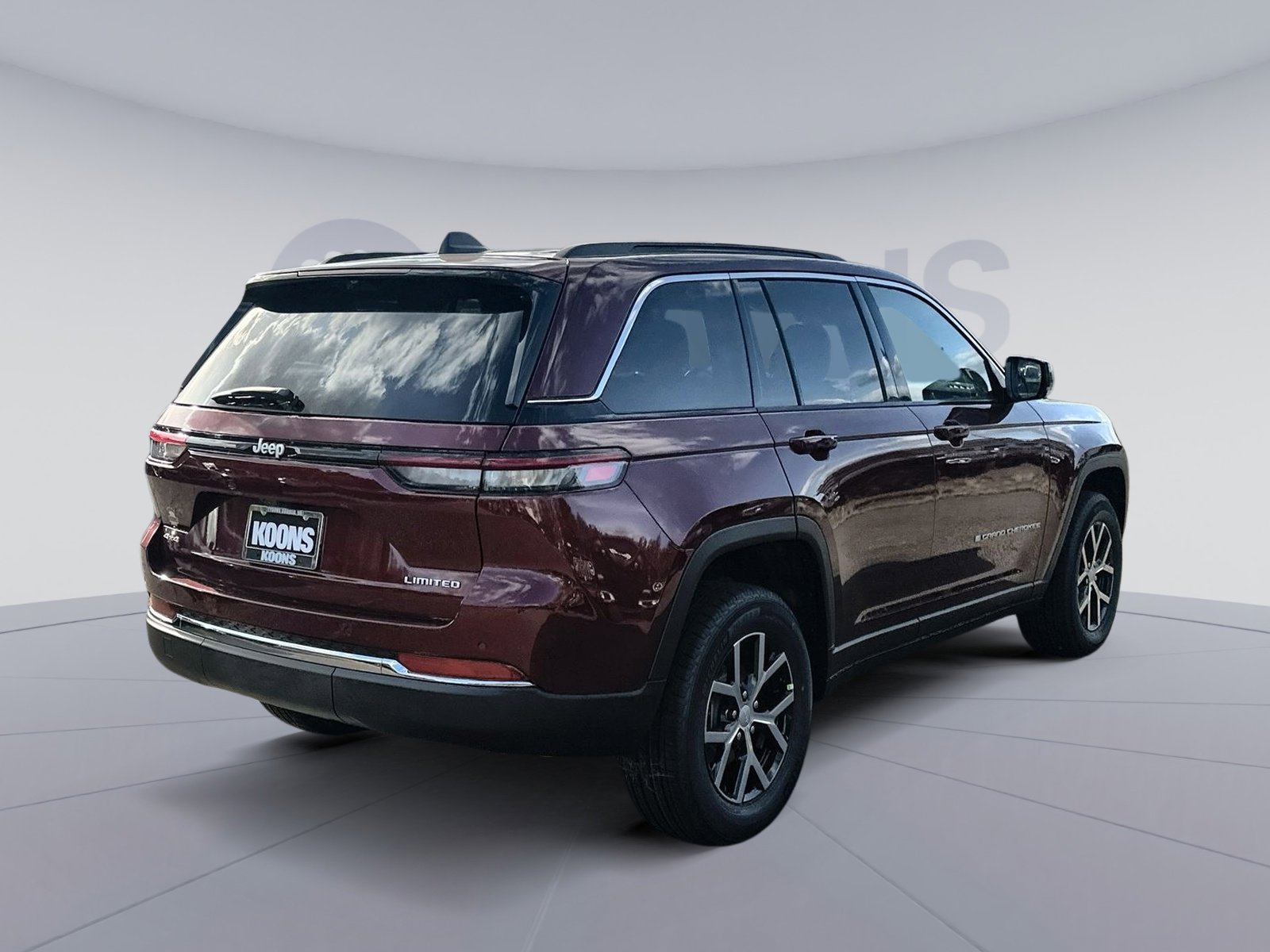 New 2025 Jeep Grand Cherokee Limited w/ Luxury Tech Group II image 7