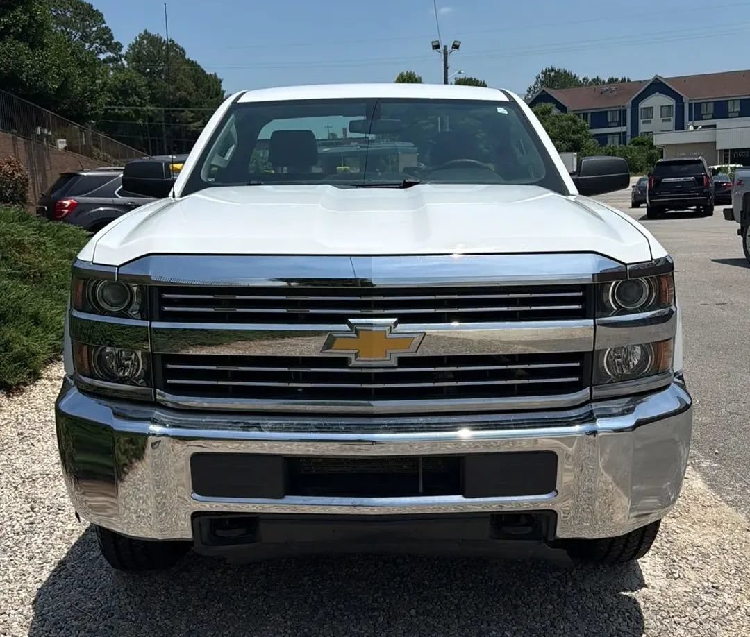 Used 2017 Chevrolet Silverado 2500 W/T w/ Snow Plow Prep Package AWD/4WD image 4
