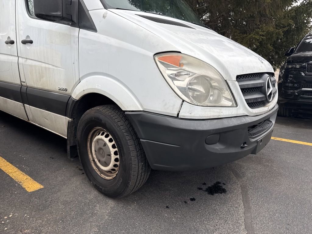 Used 2011 Mercedes-Benz Sprinter 2500 image 6