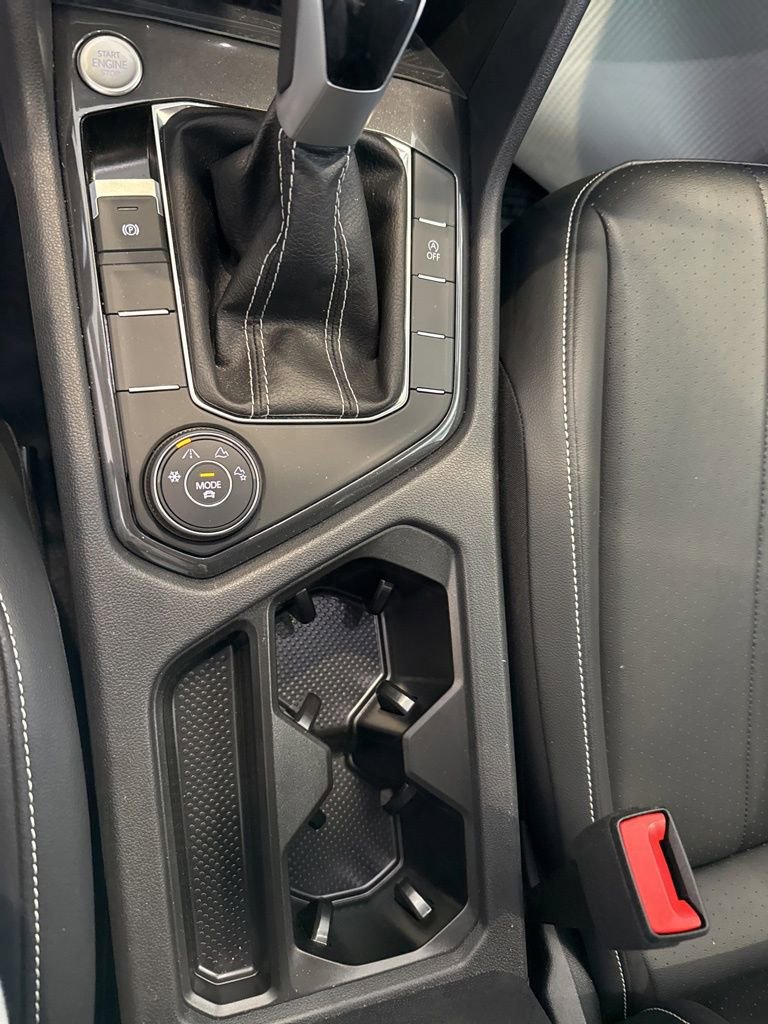 Used 2024 Volkswagen Tiguan SE image 21