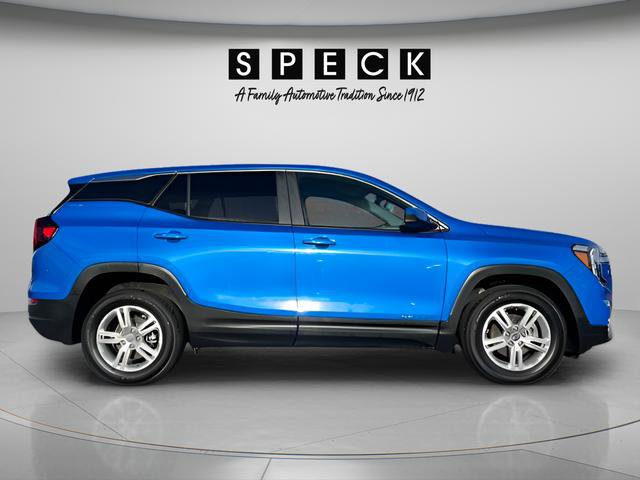 Used 2024 GMC Terrain SLE image 6