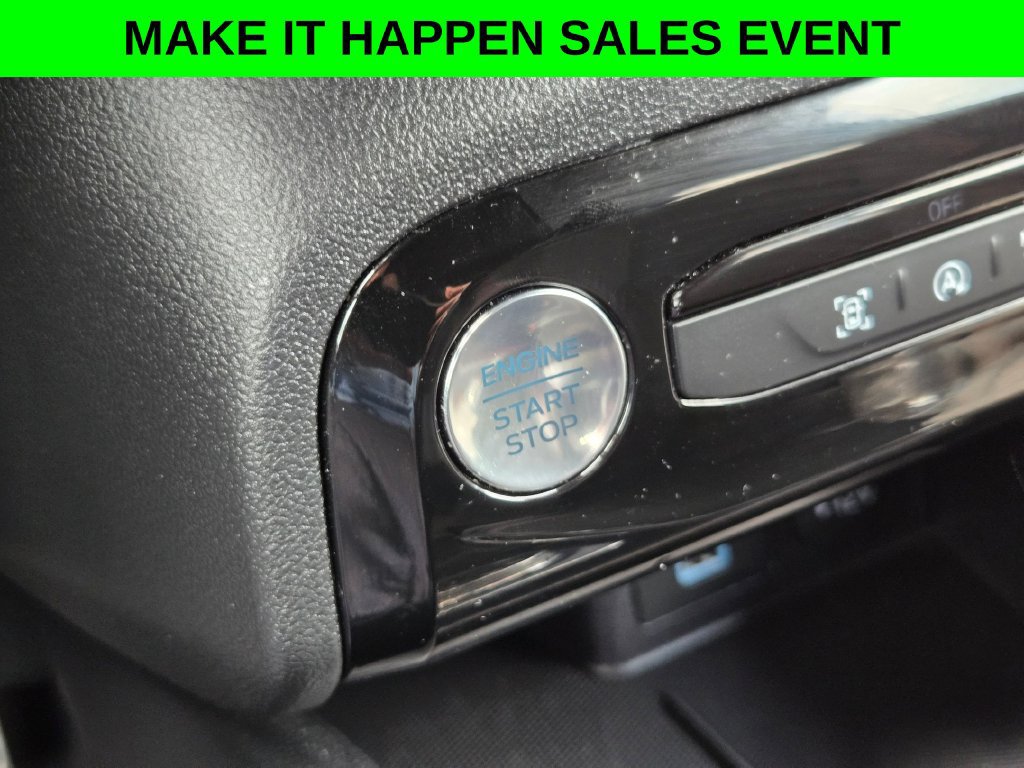 Used 2023 Ford Escape ST-Line w/ Tech Pack #1 AWD/4WD image 19