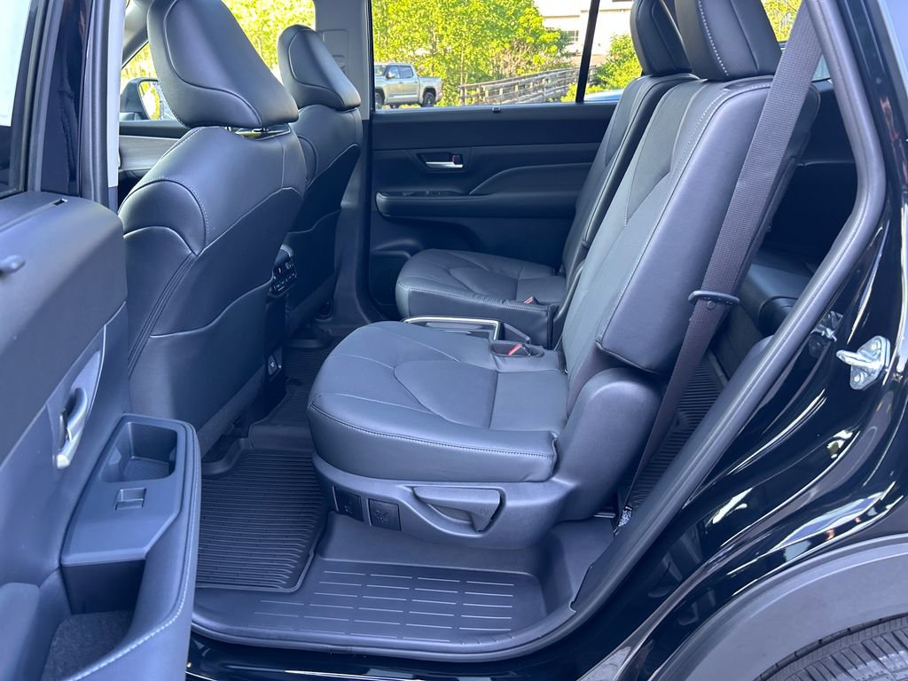 Certified 2026 Toyota Grand Highlander AWD image 28