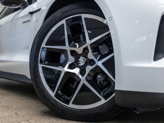 New 2025 Porsche Taycan image 11