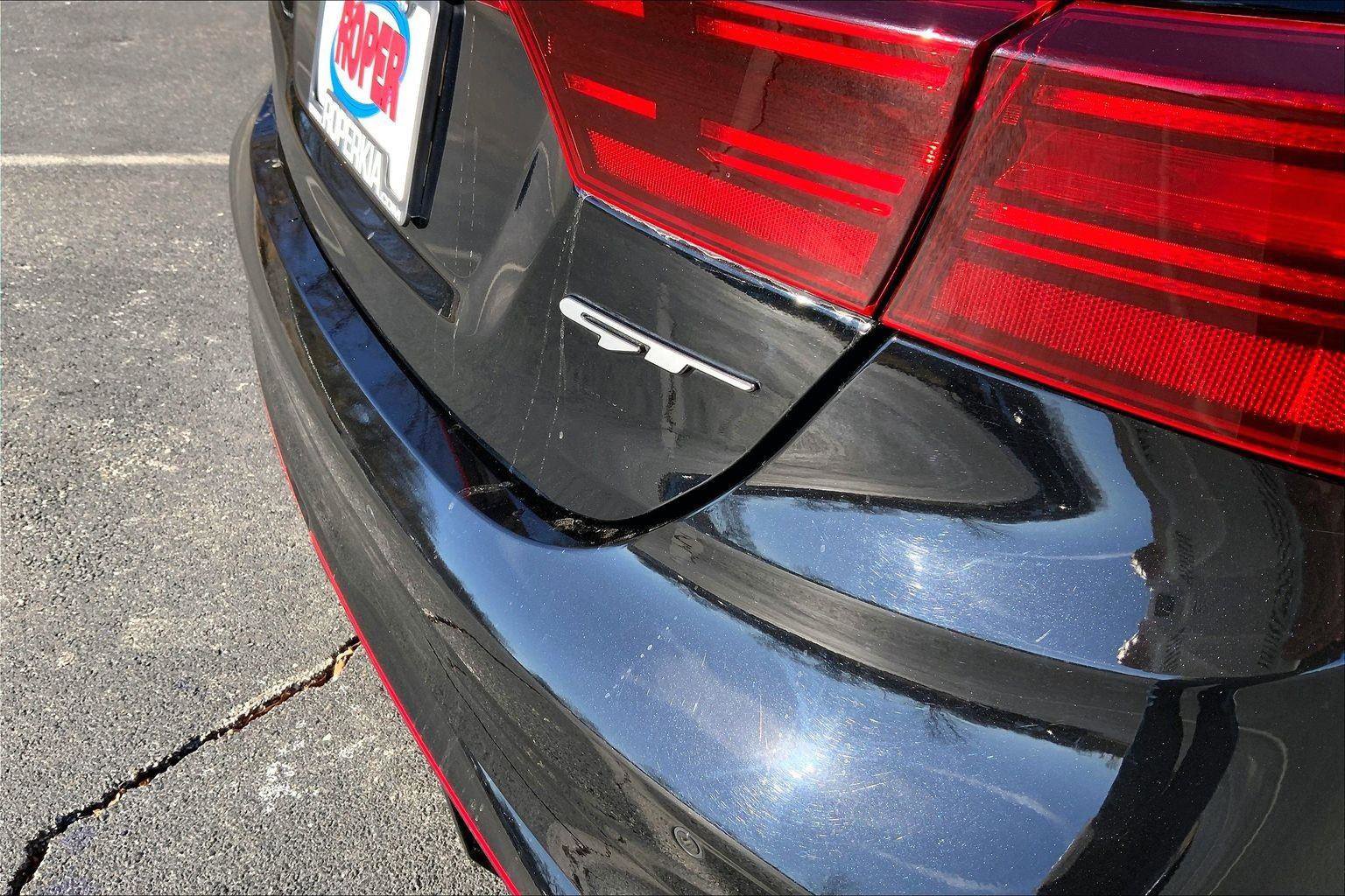 Used 2024 Kia Forte GT w/ GT2 Package image 8