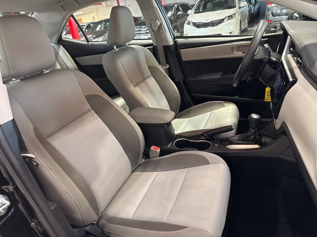 Used 2017 Toyota Corolla L image 39