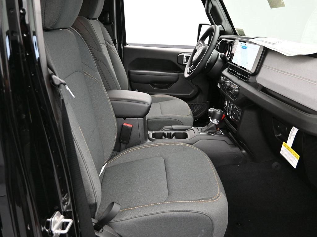 New 2025 Jeep Gladiator Sport image 18