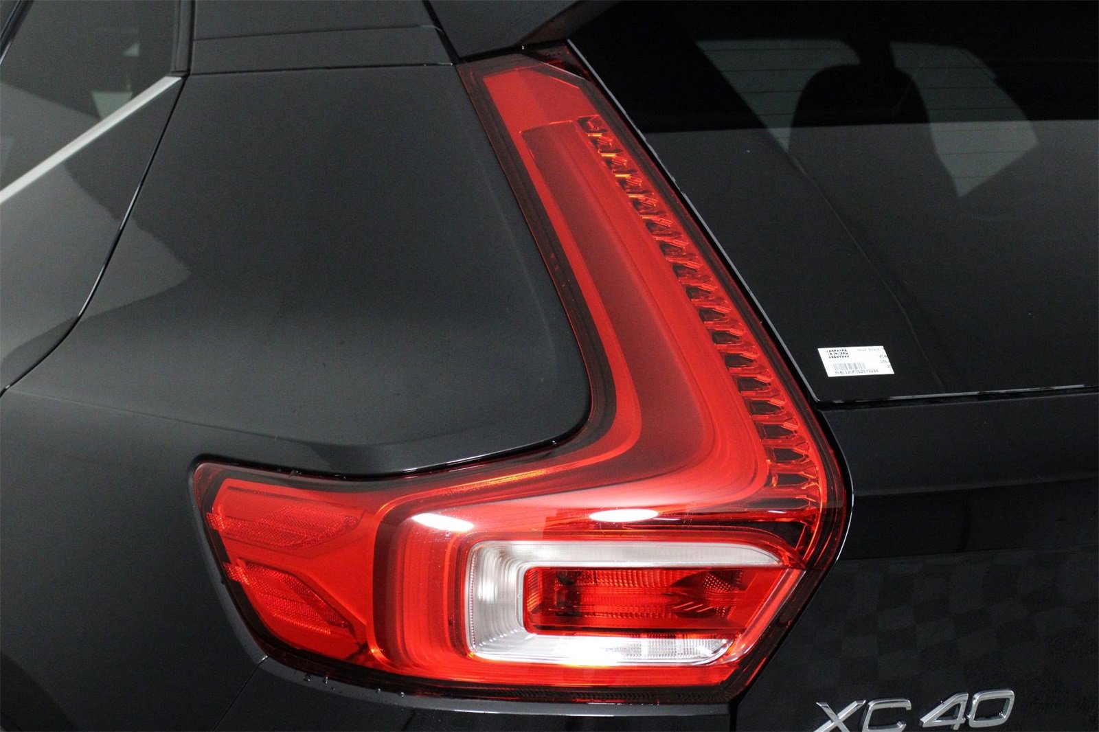 New 2025 Volvo XC40 B5 Ultra w/ Climate Package image 15