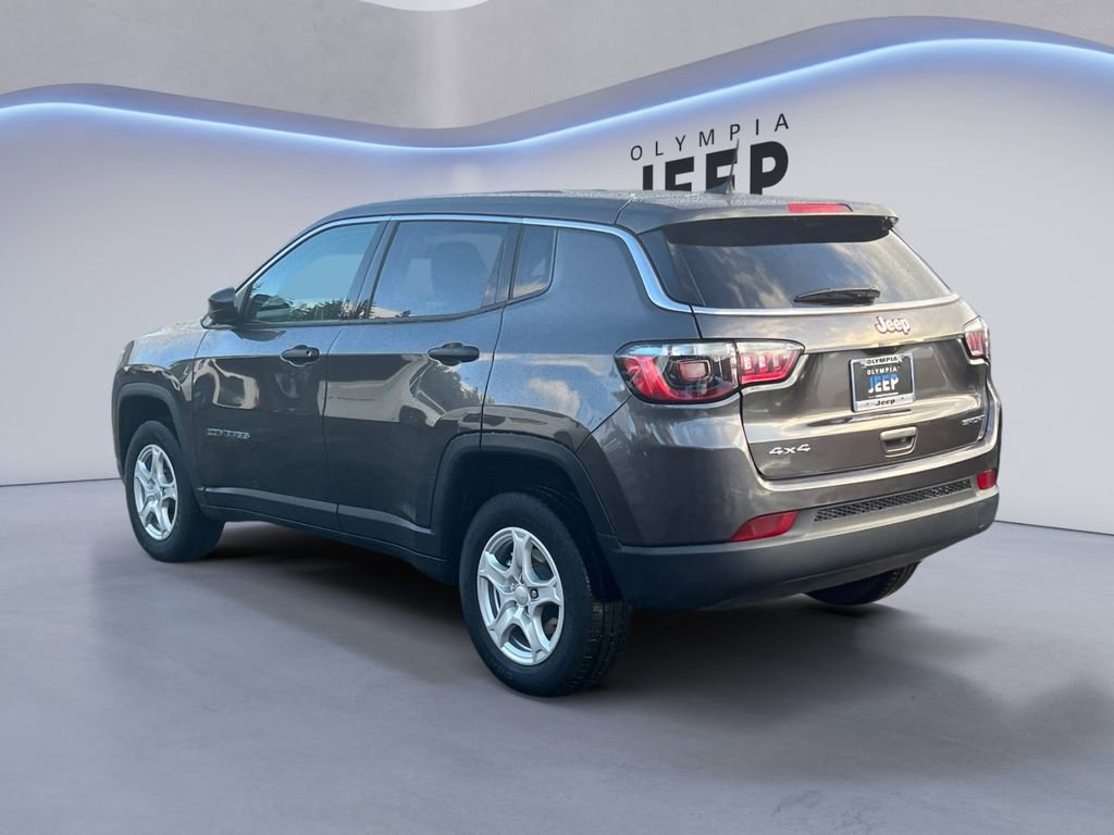 Certified 2022 Jeep Compass Sport image 3