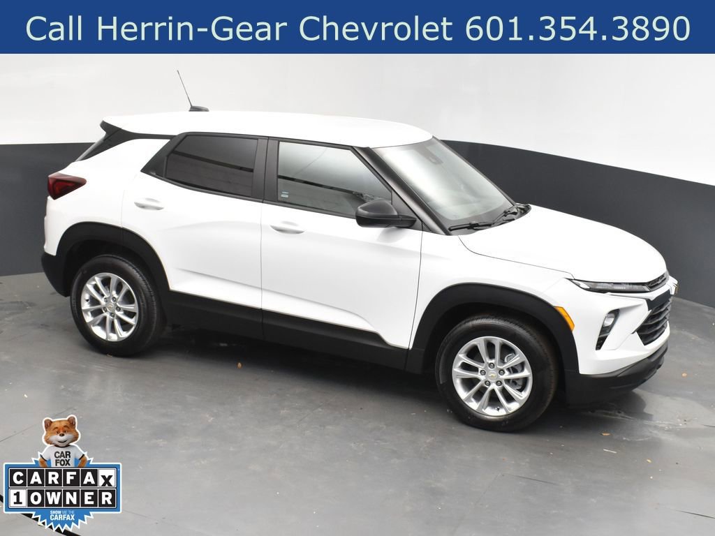 Used 2025 Chevrolet TrailBlazer LS w/ LS Convenience Package FWD image 1