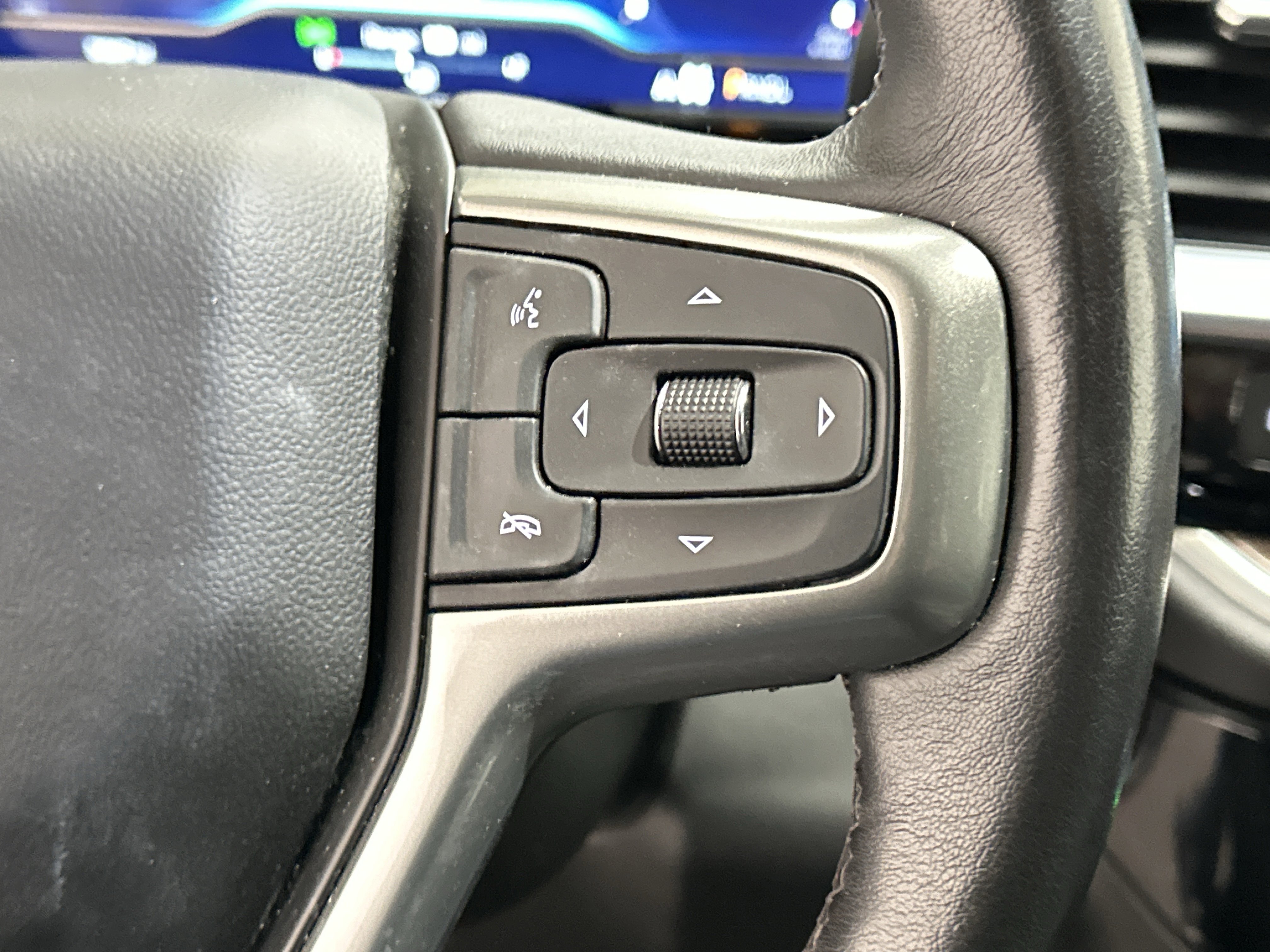 Used 2023 Chevrolet Silverado 1500 LT image 25