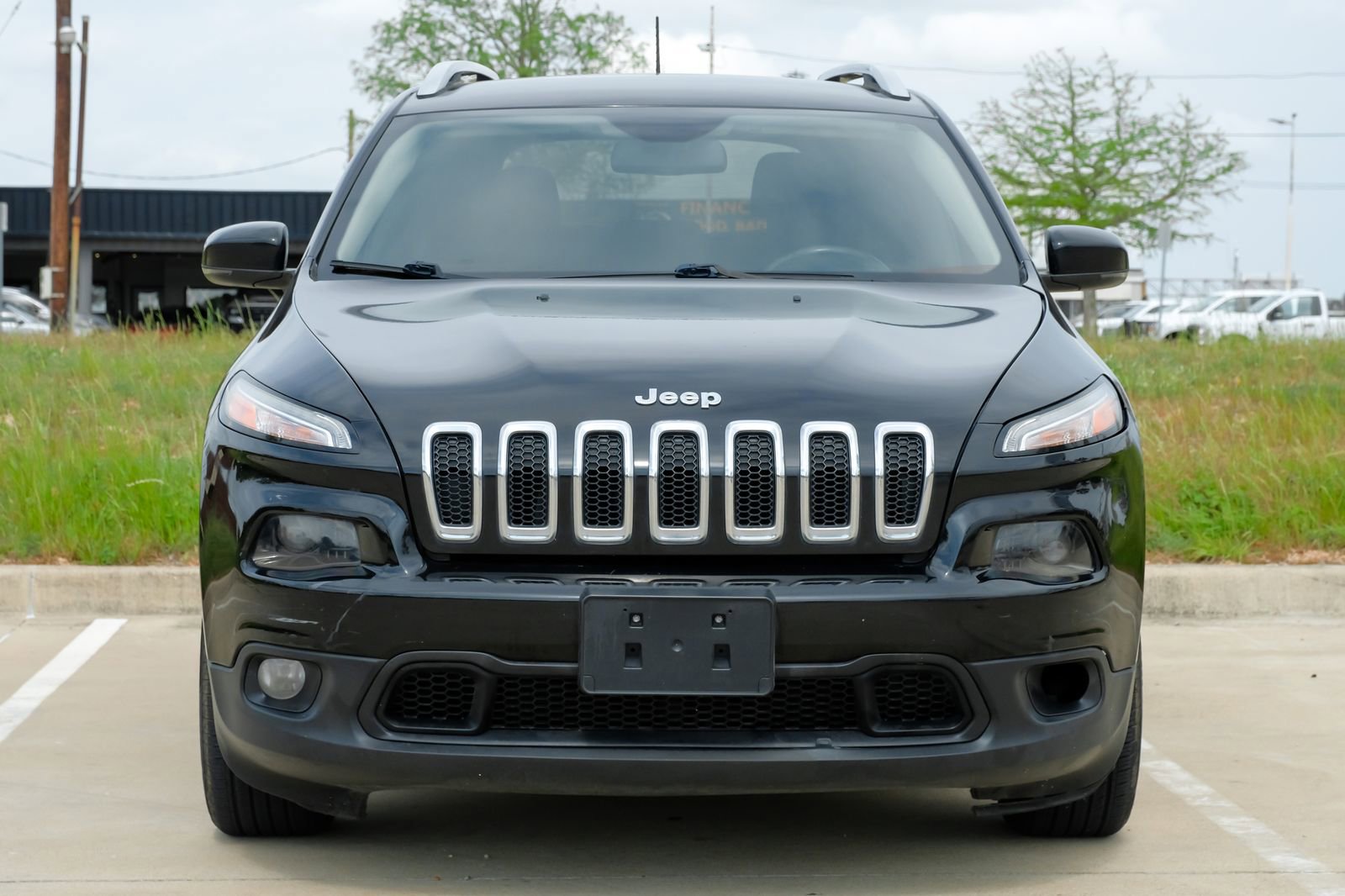 Used 2017 Jeep Cherokee Latitude w/ Safety/Convenience Group image 5