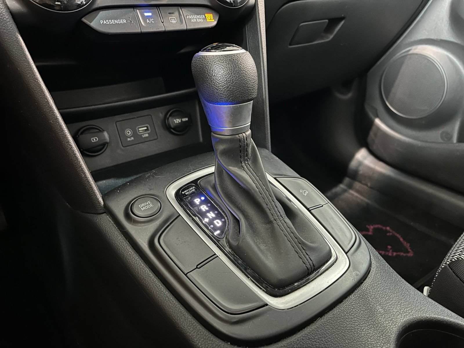 Used 2019 Hyundai Kona SE FWD image 24