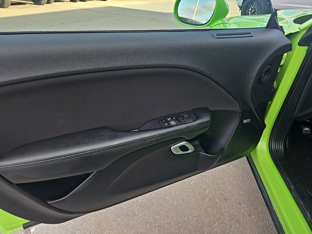 Used 2023 Dodge Challenger SXT w/ Blacktop Package image 27