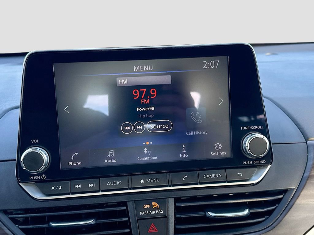 Used 2024 Nissan Altima 2.5 SV image 13