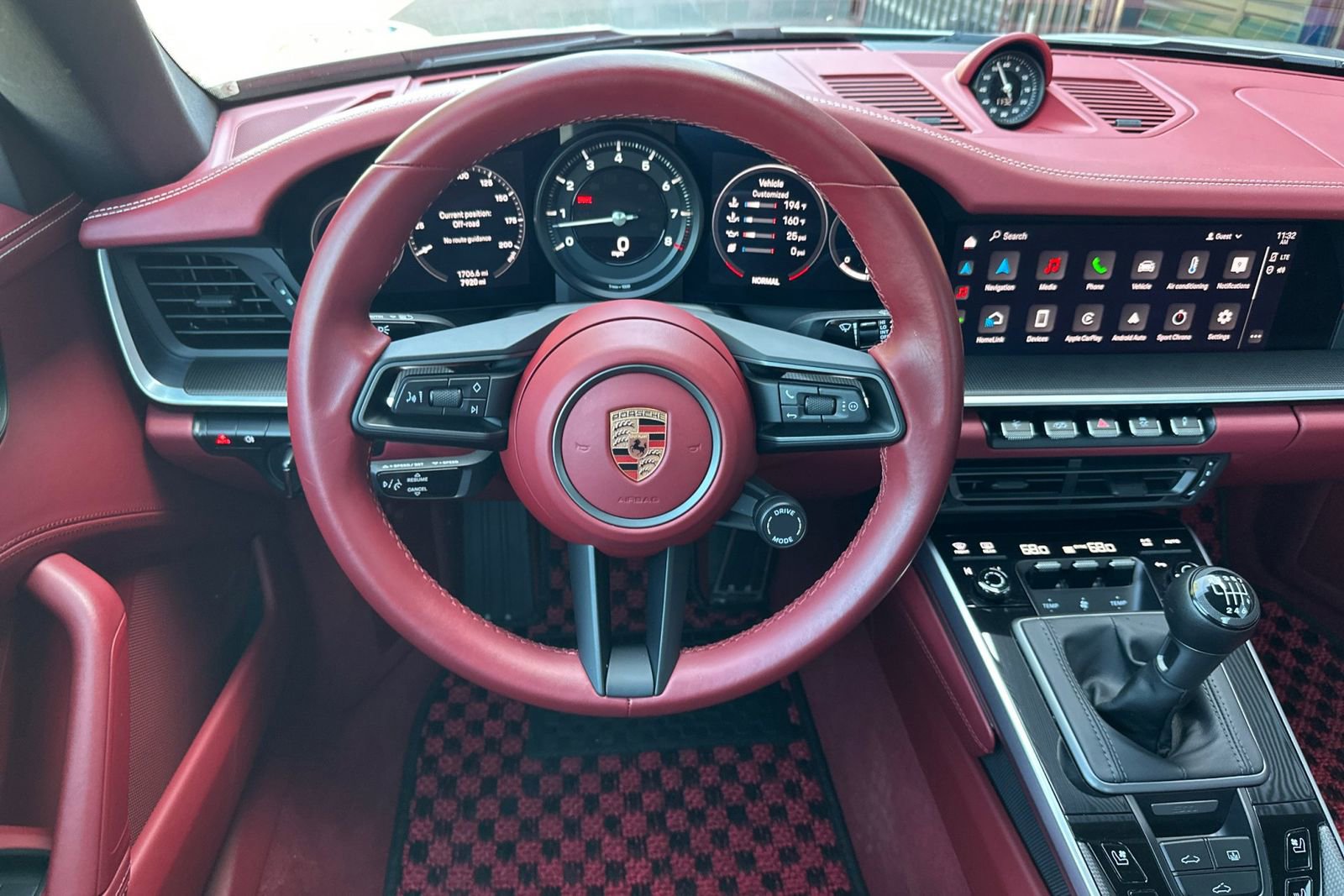 Certified 2024 Porsche 911 Carrera 4S AWD/4WD image 16