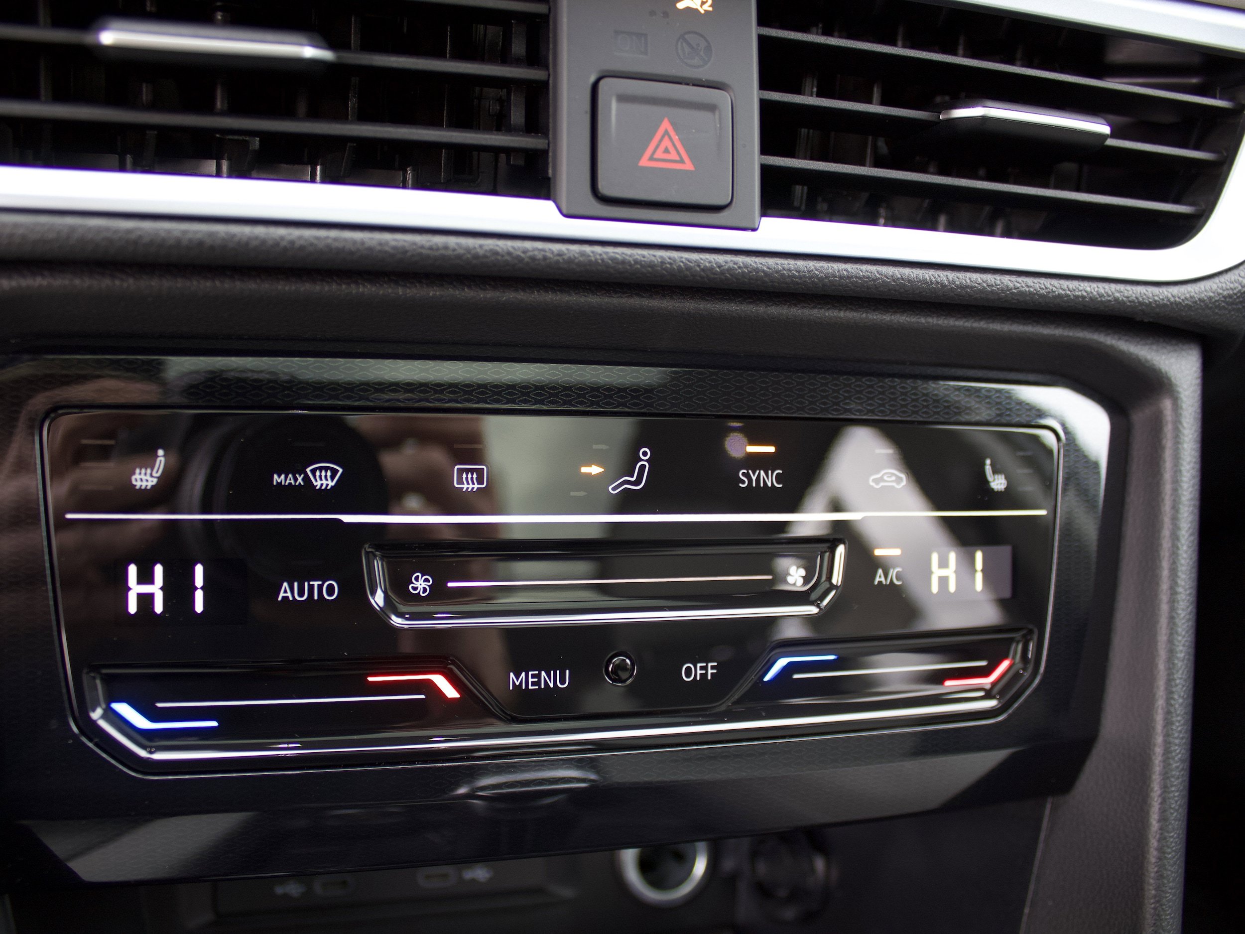 New 2026 Volkswagen Taos SE AWD/4WD image 23