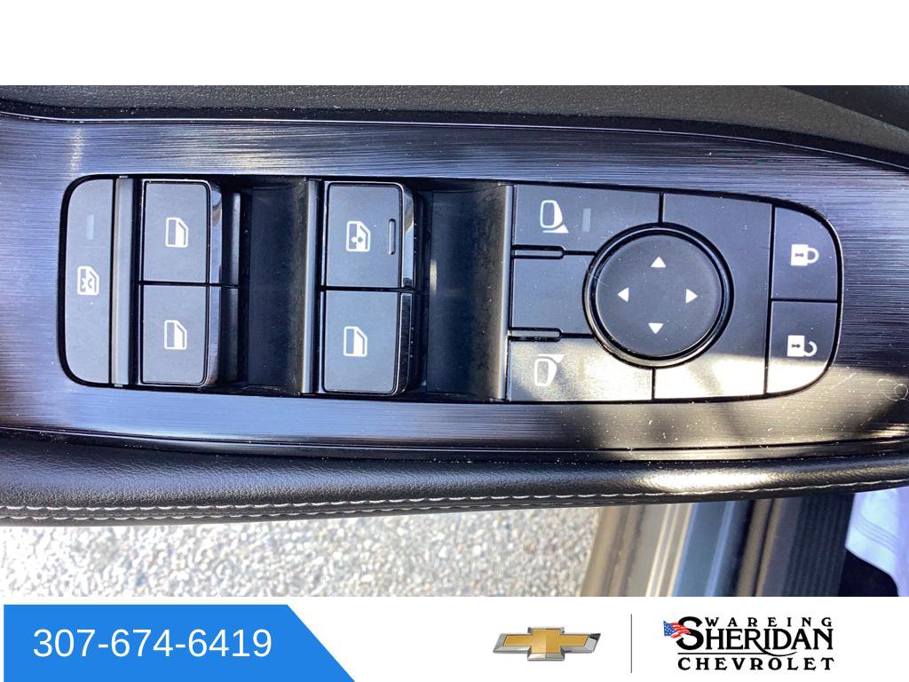 Used 2025 Nissan Rogue SV image 22