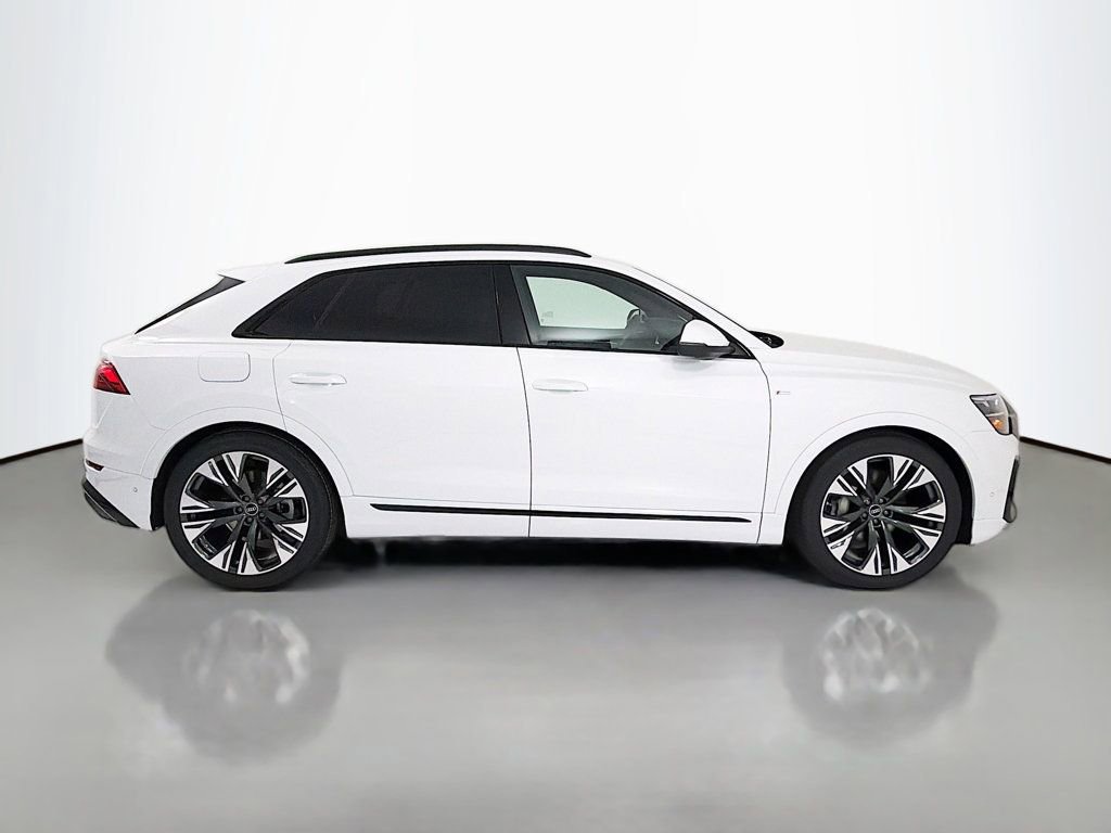 New 2026 Audi Q8 Premium Plus image 8
