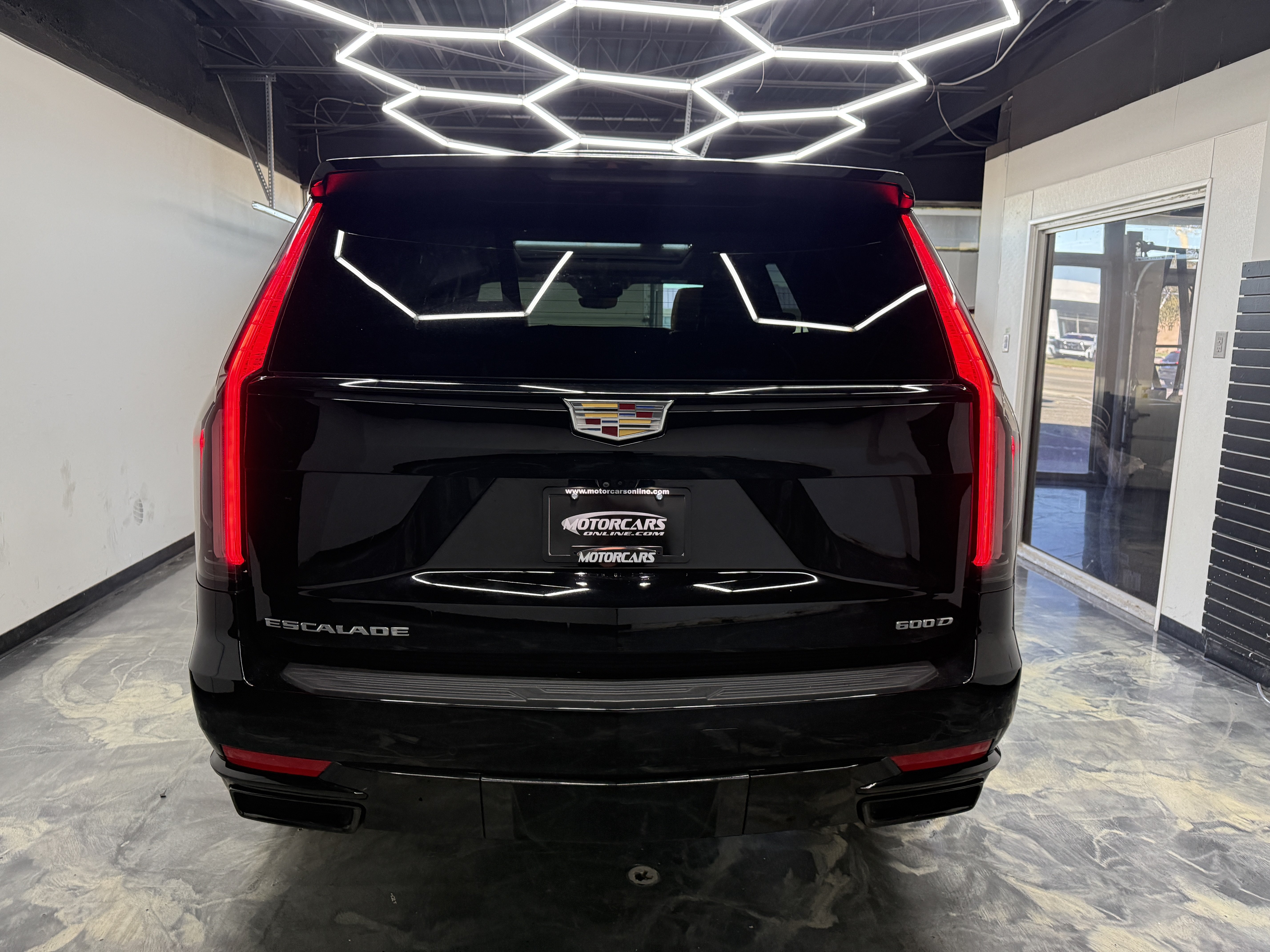 Used 2023 Cadillac Escalade Sport w/ LPO, Floor Liner Package AWD/4WD image 5