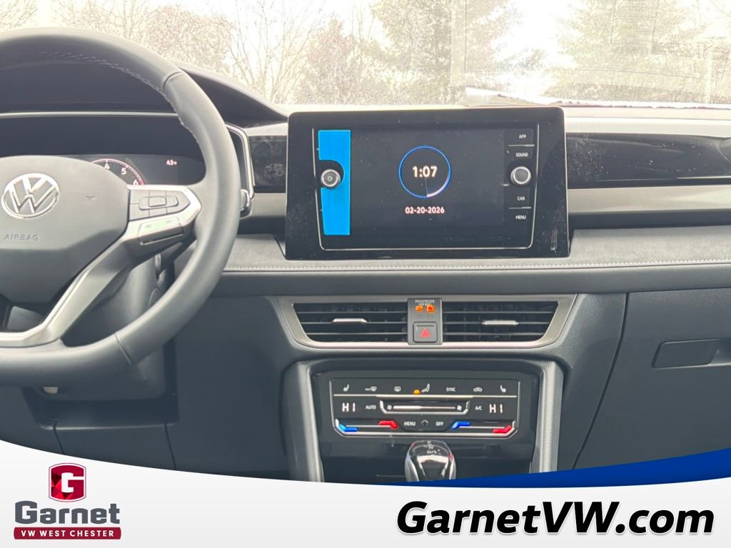 New 2026 Volkswagen Taos SE image 14