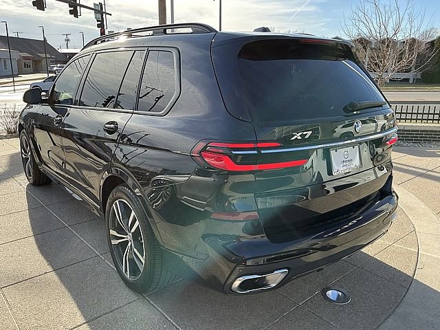 Used 2023 BMW X7 xDrive40i w/ M Sport Package image 10