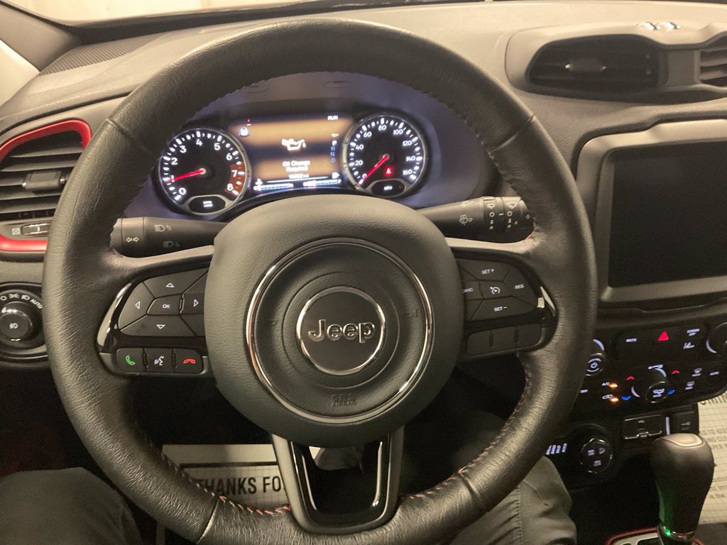 Used 2022 Jeep Renegade Trailhawk AWD/4WD image 19