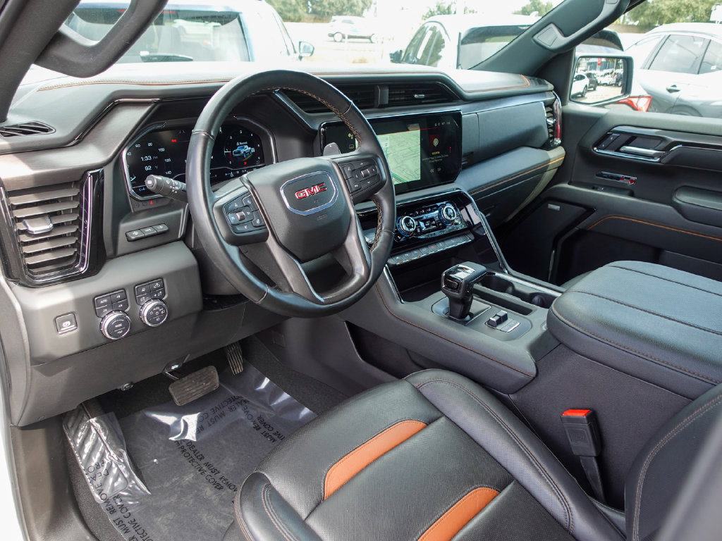 Used 2025 GMC Sierra 1500 AT4 w/ AT4 Premium Package AWD/4WD image 13