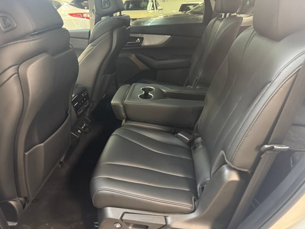 Certified 2023 Acura MDX SH-AWD image 37