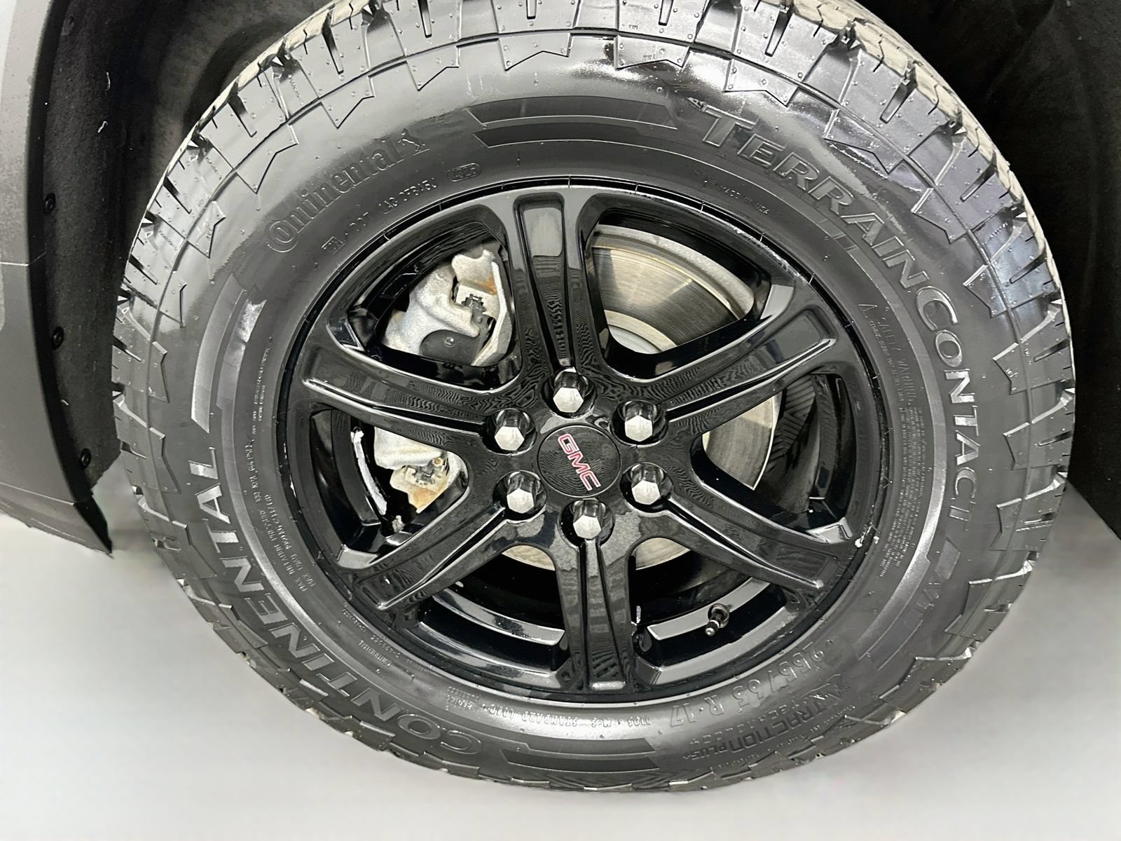 Used 2023 GMC Acadia AT4 w/ Technology Package AWD/4WD image 35