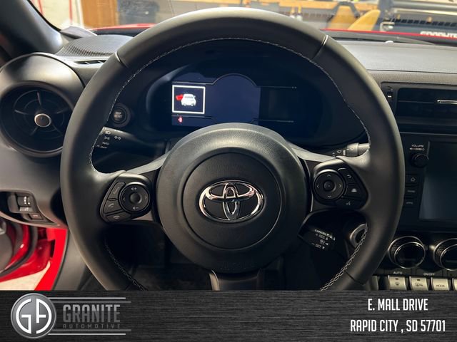 Used 2025 Toyota GR86 Premium w/ ALL Weather Mat Package (TMS) RWD image 15
