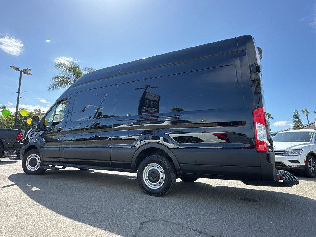 Used 2023 Ford Transit 250 148 High Roof Extended w/ Load Area Protection Package RWD image 3