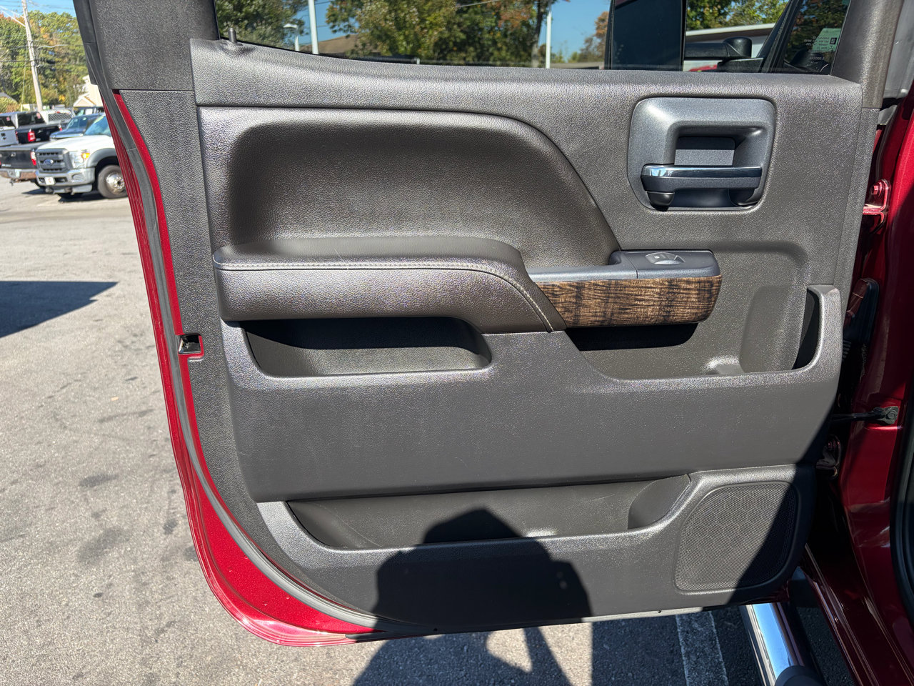 Used 2015 GMC Sierra 2500 Denali w/ Suspension Package, Off-Road image 35