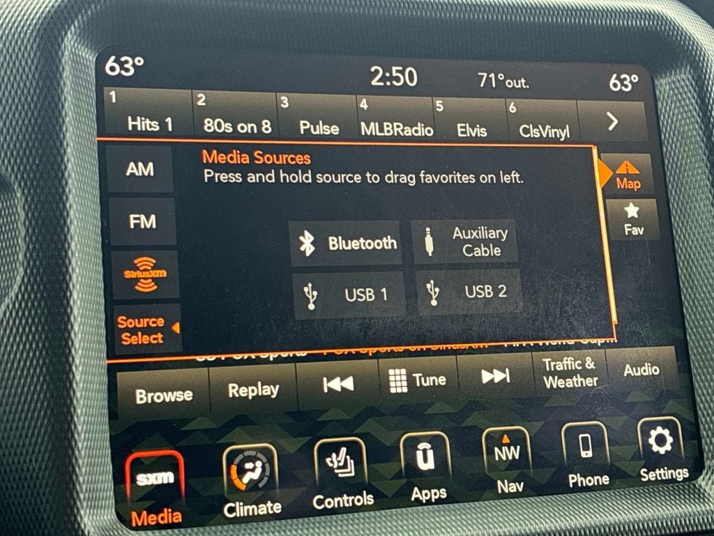 Used 2023 Jeep Wrangler Unlimited Sahara w/ Cold Weather Group AWD/4WD image 33