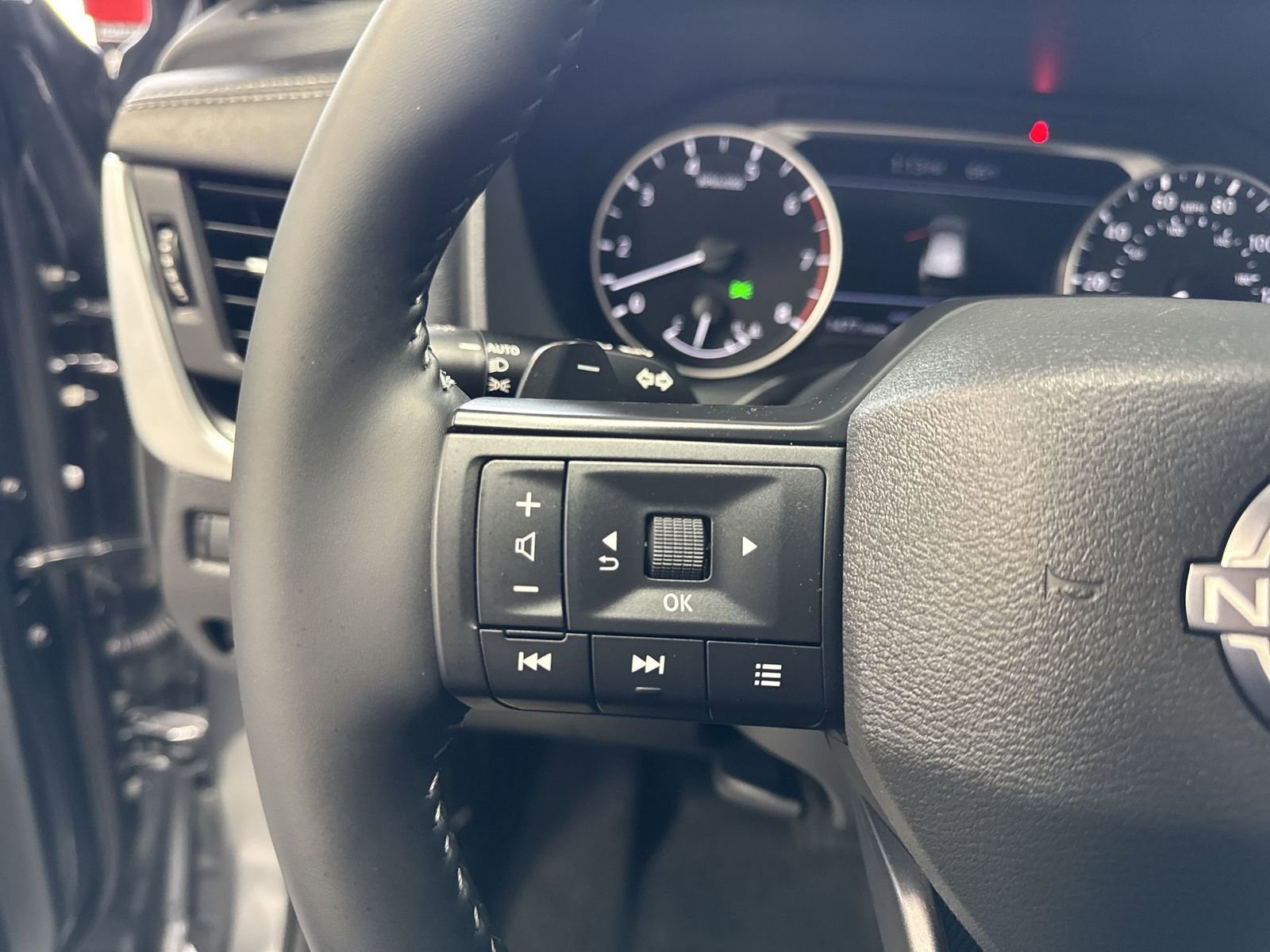 Certified 2026 Nissan Rogue SV w/ Cold Weather Package image 21