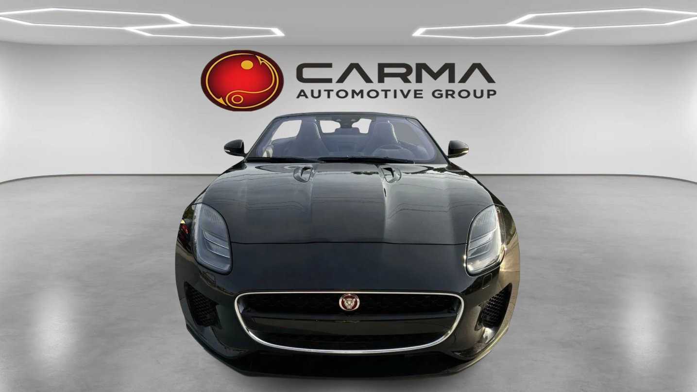 Used 2018 Jaguar F-TYPE Convertible image 8