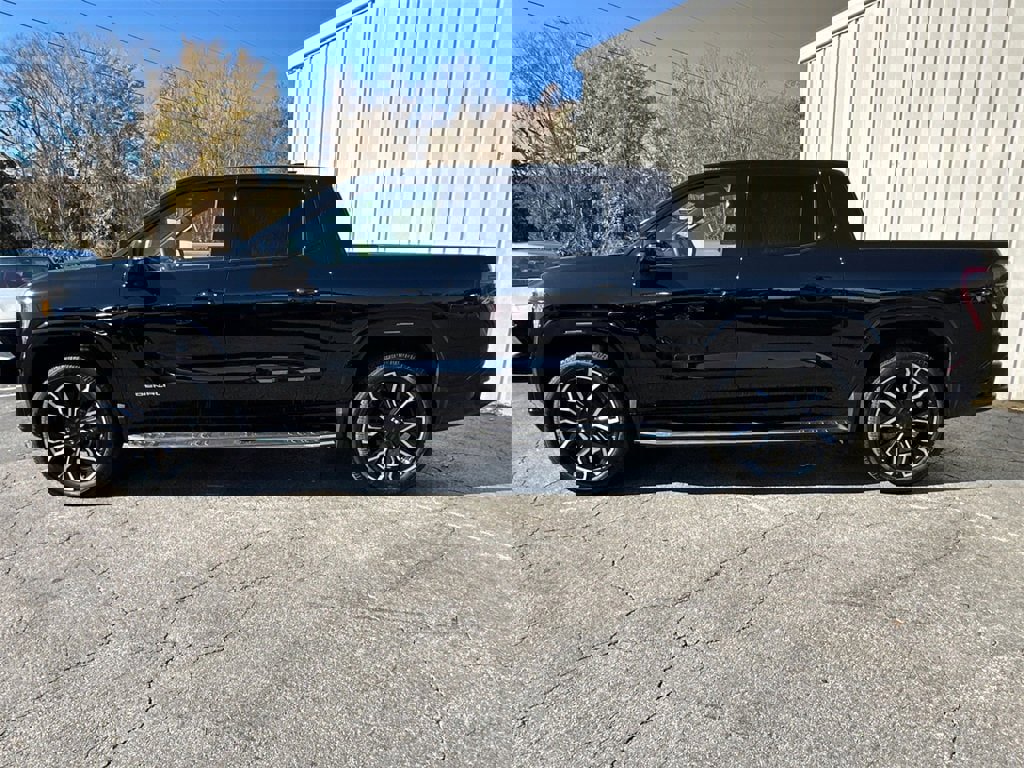 New 2025 GMC Sierra EV Denali image 9