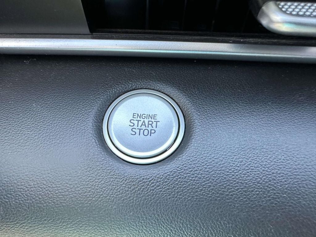 Used 2022 Hyundai Elantra SEL FWD image 23