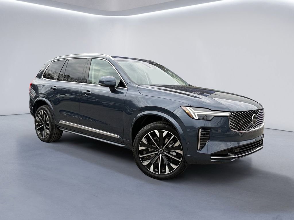 New 2026 Volvo XC90 B6 Plus w/ Protection Package Premier image 2