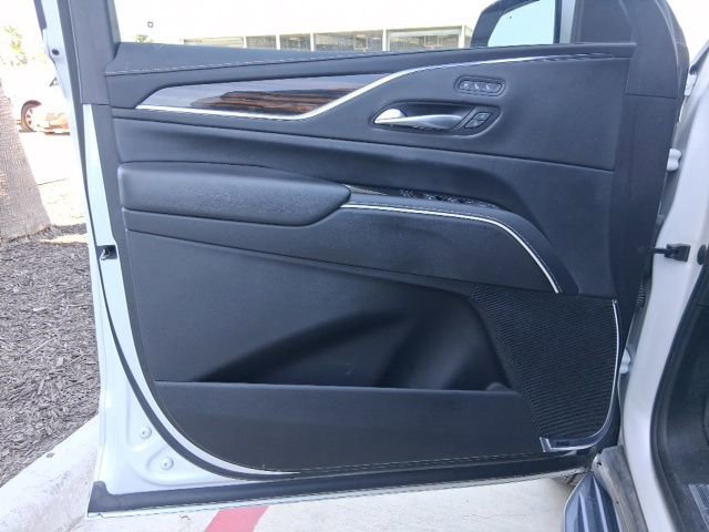 Used 2023 Cadillac Escalade ESV Premium Luxury w/ LPO, Floor Liner Package RWD image 17