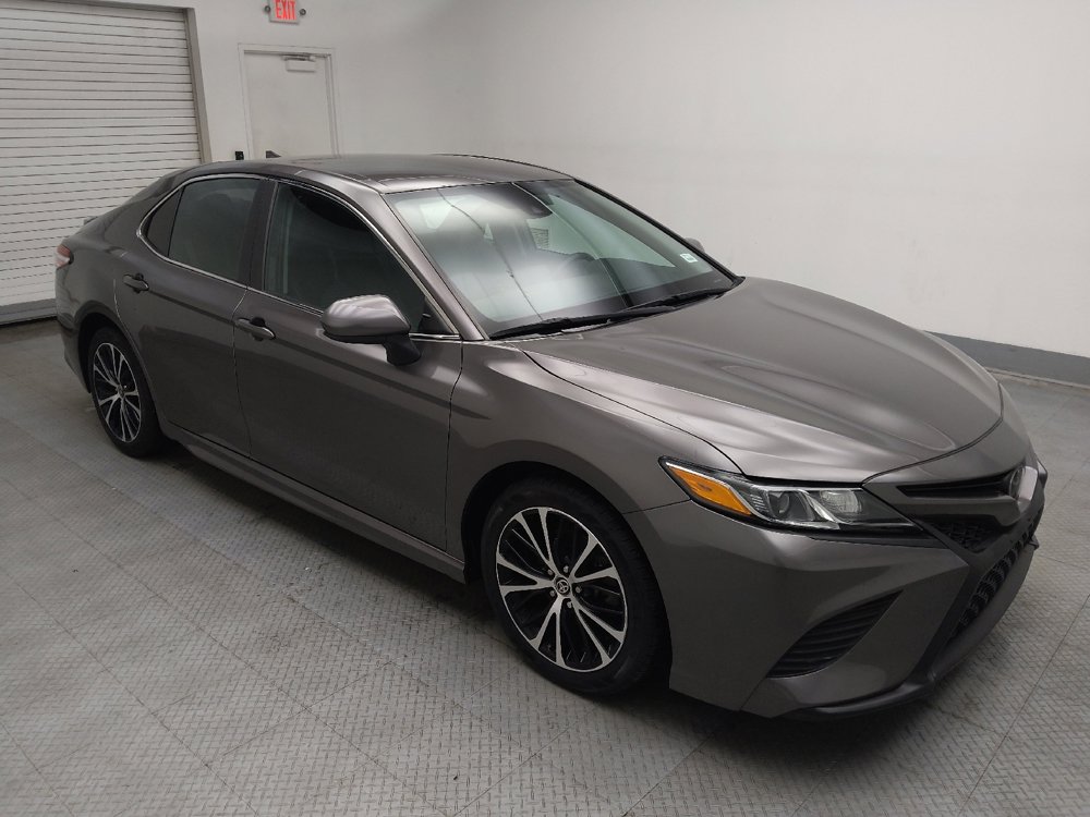Used 2020 Toyota Camry SE image 11
