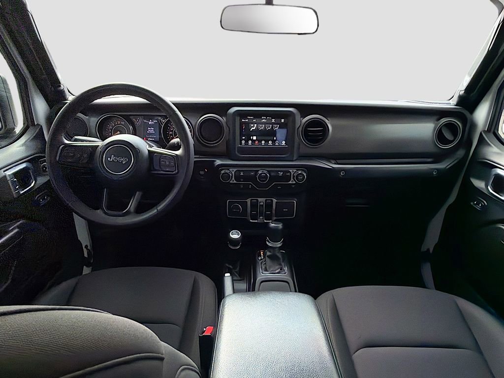 Used 2023 Jeep Gladiator Sport image 16