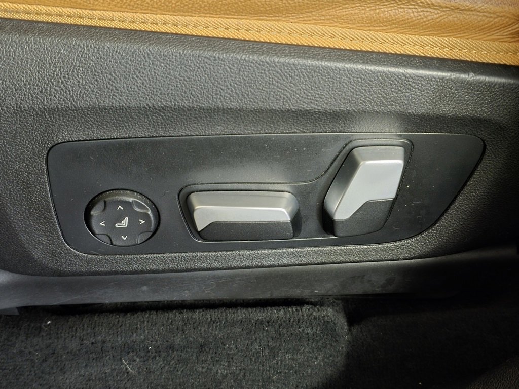 Used 2022 BMW X3 xDrive30i w/ Premium Package 2 image 16